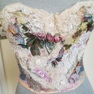 BUSTIER VINTAGE EMBELLISHED LACY A KNOCK OUT